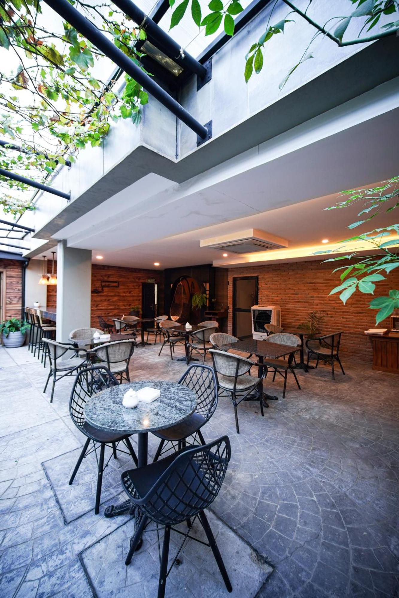 Chairu Eco 4*
