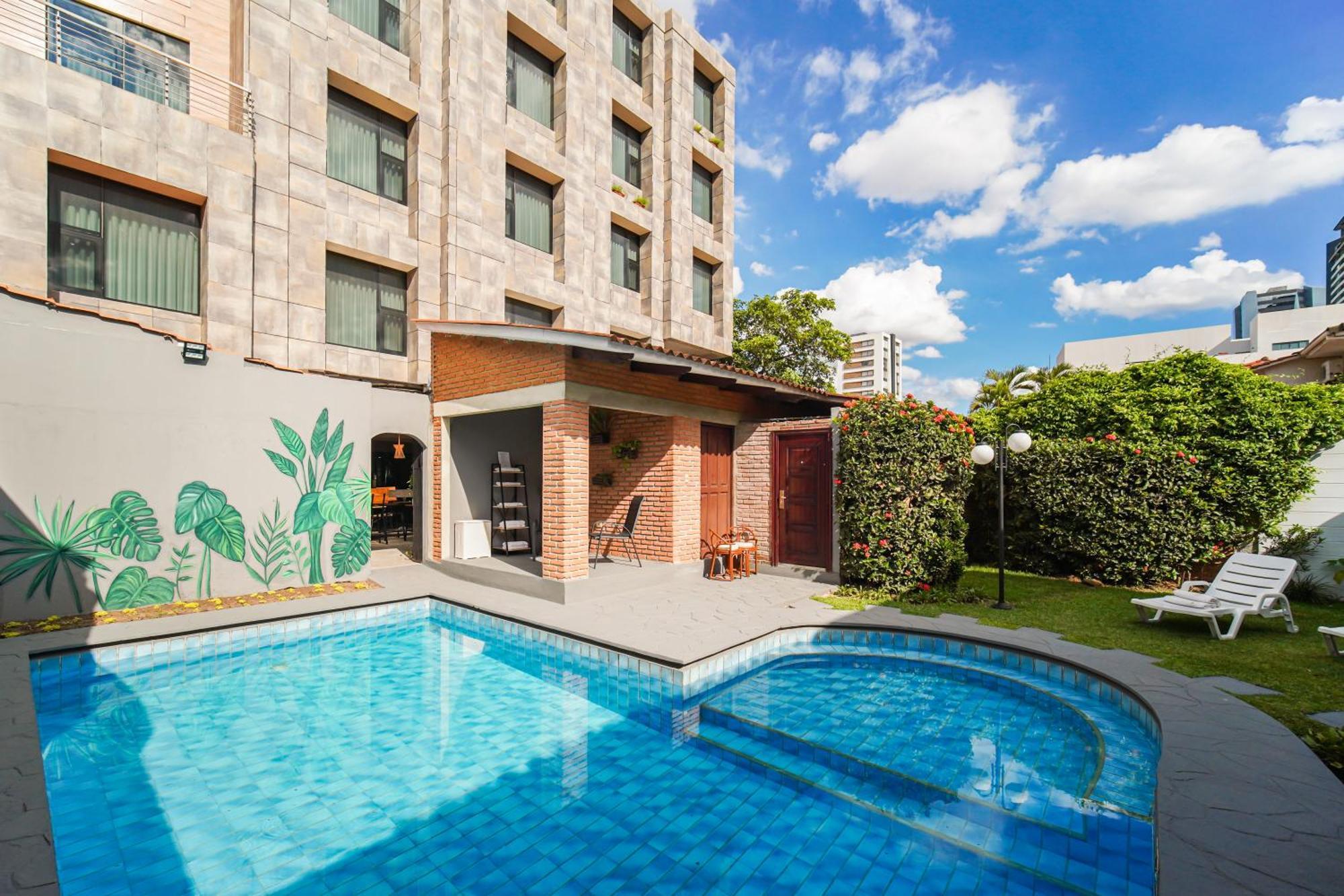 Hotel Chairu Eco 4*